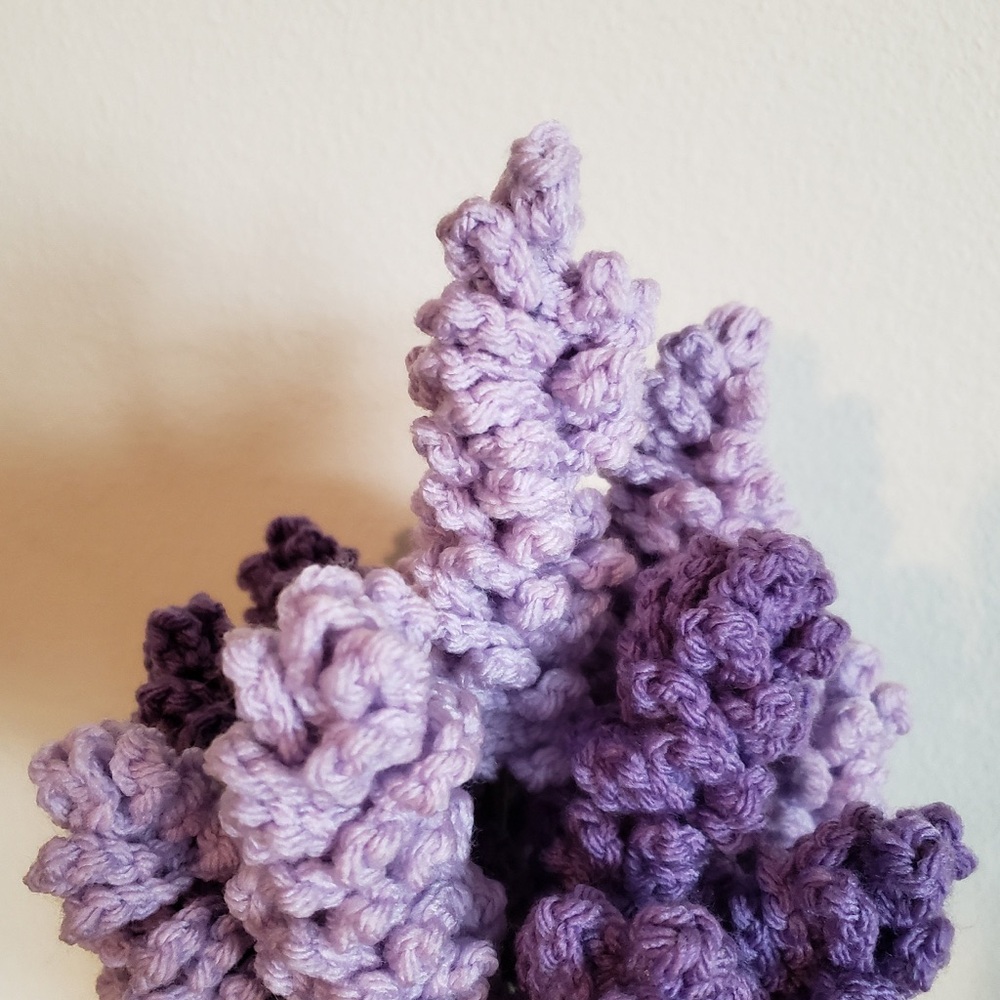 12 Handmade Crochet Lavender Flower’s - Picture 2 of 3